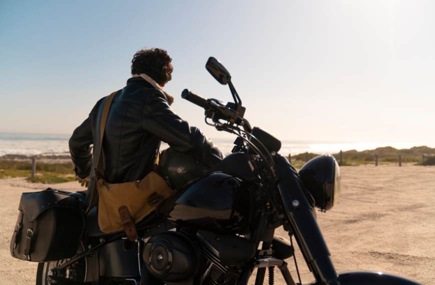 How to Choose the Right Bike Rental in Delhi for Manali Based on Your Travel Style